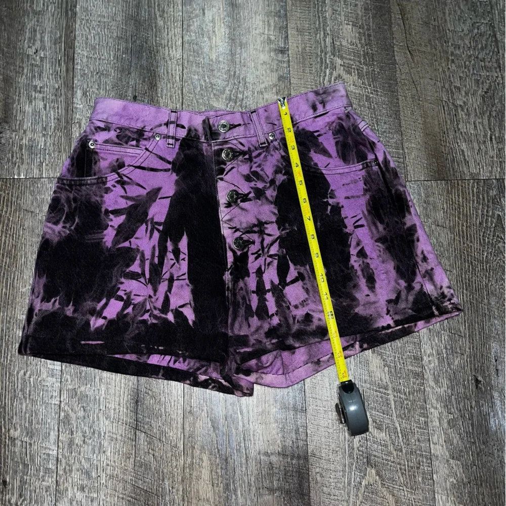 Vintage Lee Denim 1980s Denim Mom Jean Shorts‎ Purple Cutoff DIY